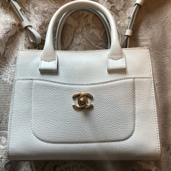 chanel mini neo executive tote bag